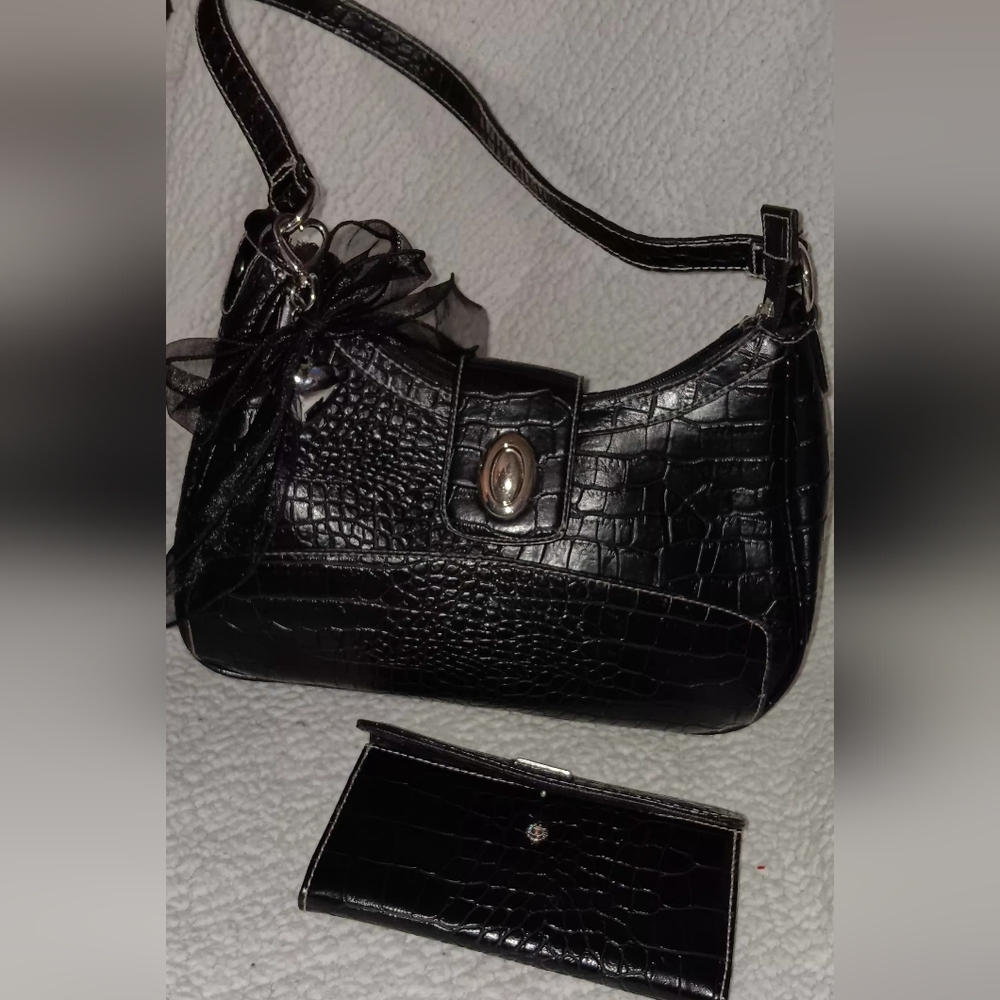 2 Piece Set Rosetti Black Crocodile-Embossed Shoulder Bag With Wallet